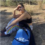 Soy estudiante, trabajadora, con mucha paciencia y puntual